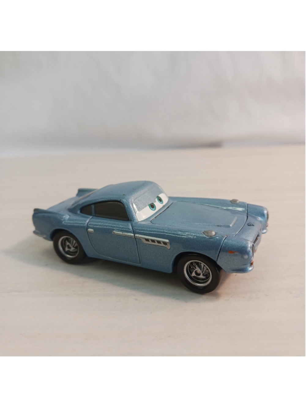Disney Pixar Cars 2 Finn McMissile Diecast Toy Car Mattel 1186